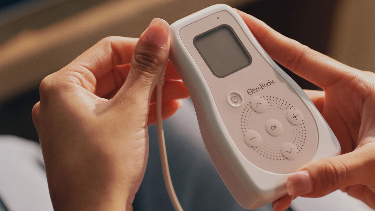 Žádné hormony ani léky. Chytrá krabička má zatočit s menstruačními problémy